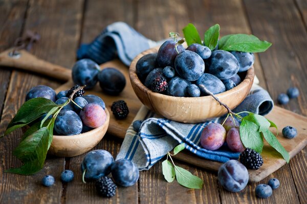 Plum moras Blueberry Board