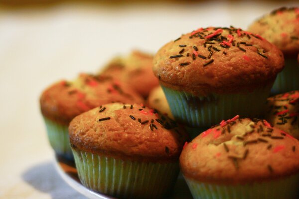 Leckere Muffins mit Dressing