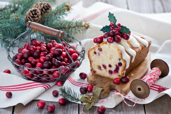 Рождественский кекс с клюквой на десерт