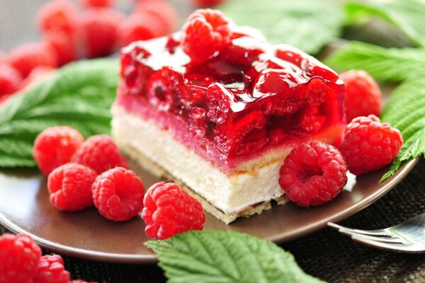 Mini torta di soufflé con bacche di lampone