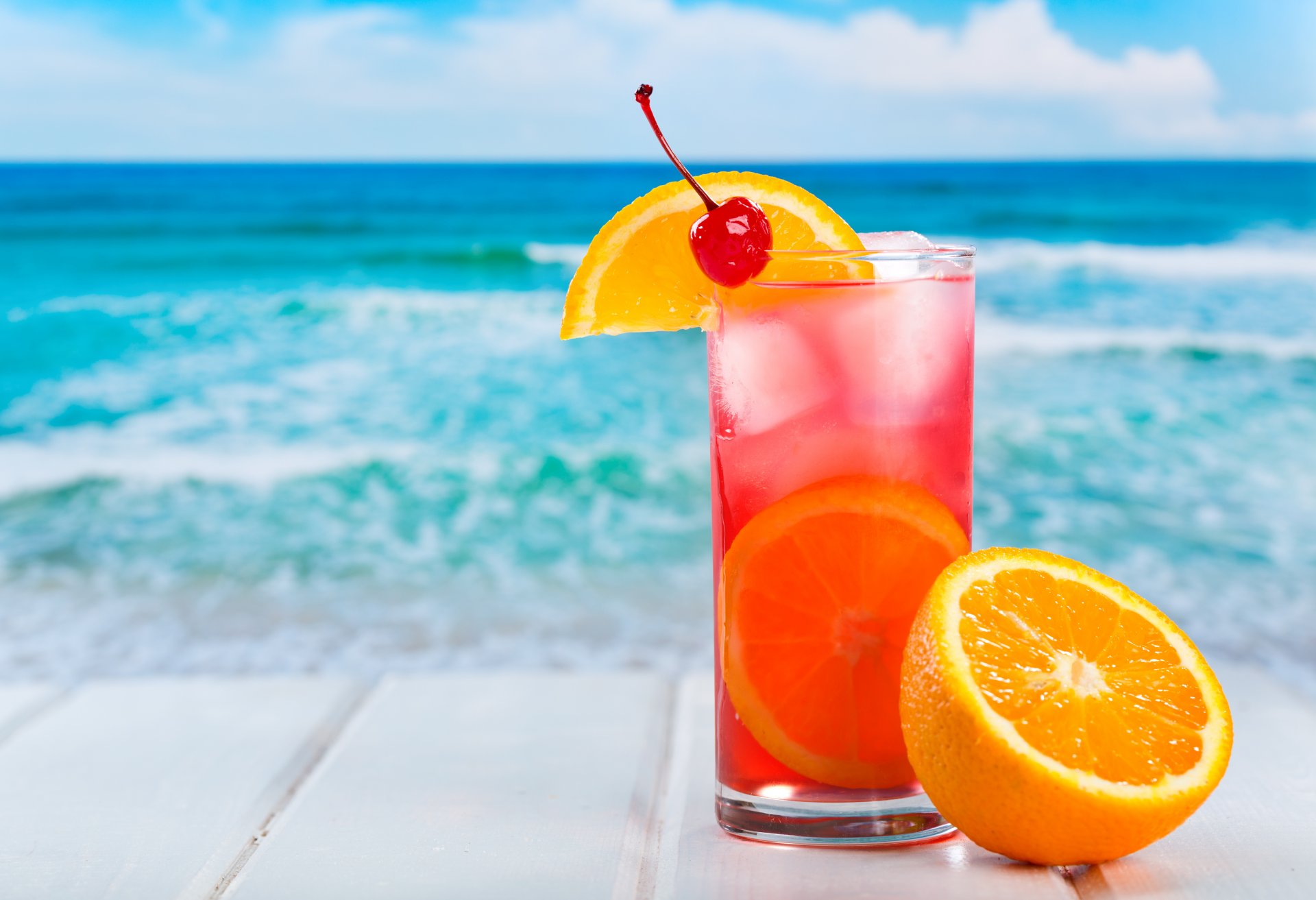 cocktail orange agrumes glace cerise boisson fond été mer