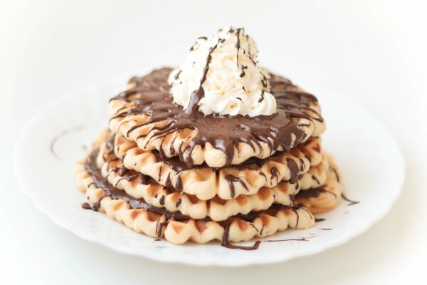 Viennese waffles in cream and cream