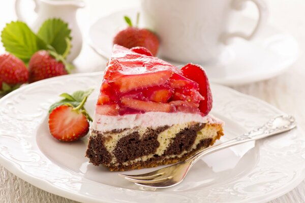 Zebra sponge cake with strawberries