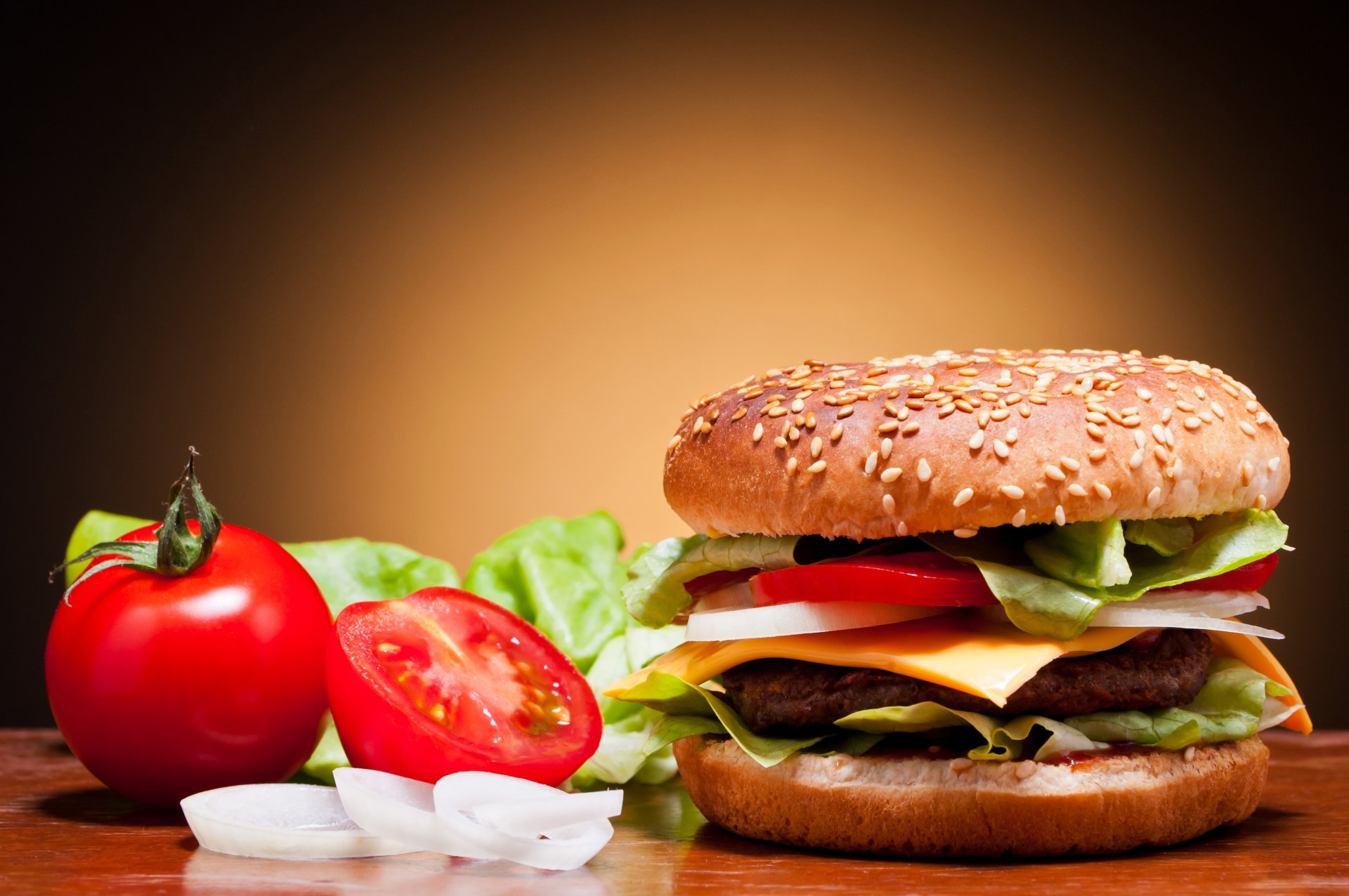 hamburger pain sésame tomates oignons concombres légumes escalope fromage fast-food fast-food