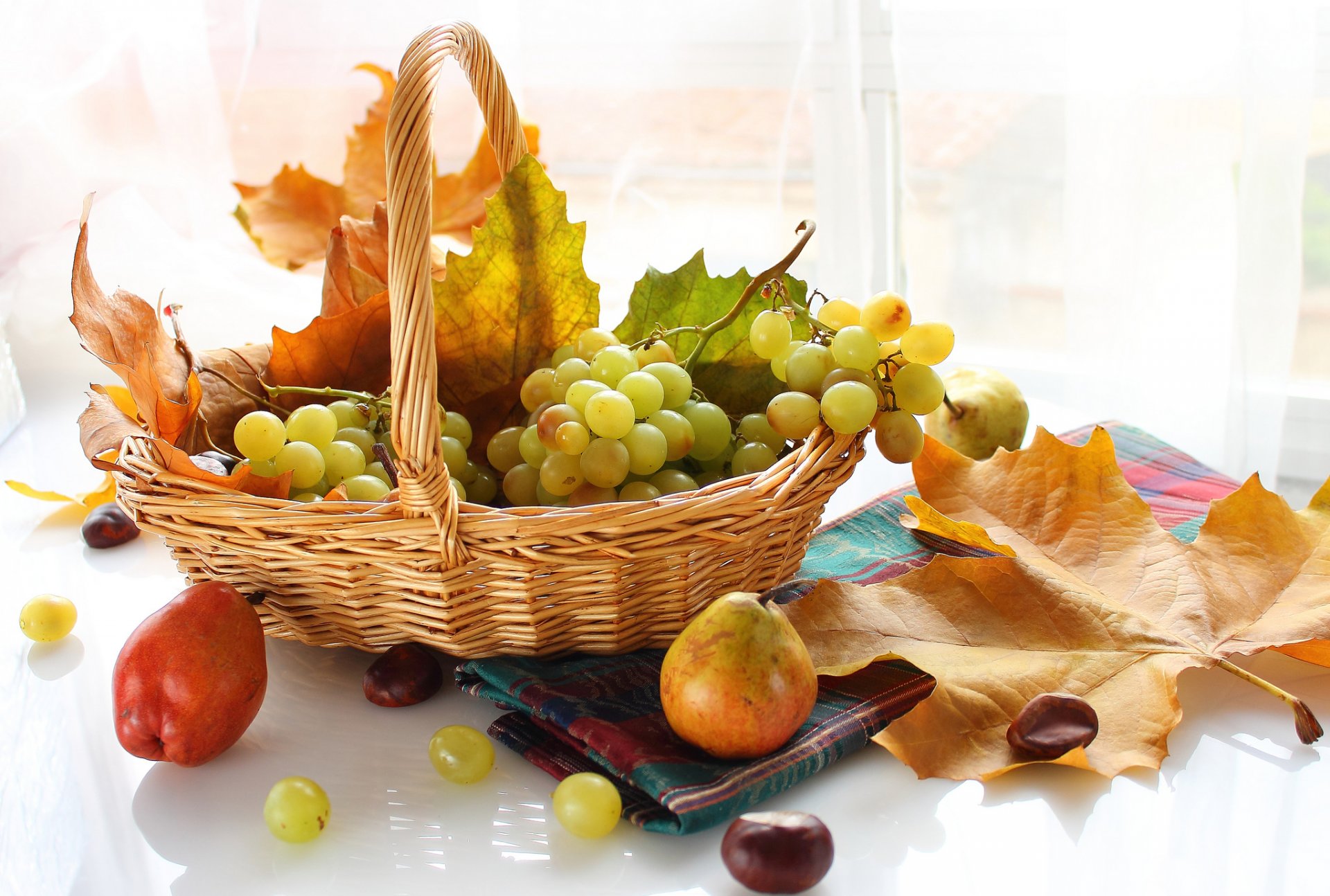 grapes shopping leaves pear fruits berries autumn