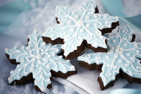Biscuits de Noël avec motif de flocon de neige