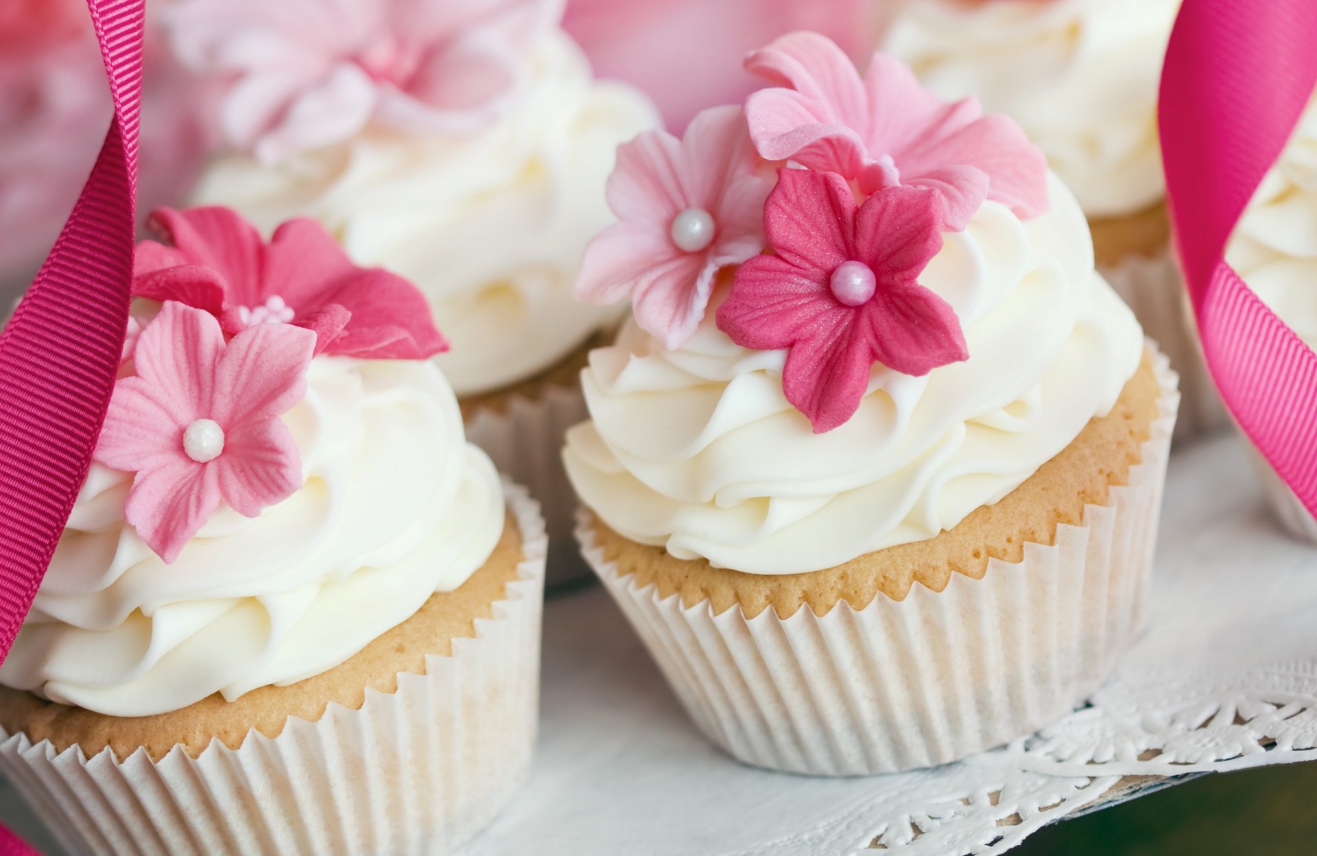 cupcakes cream decoration flower sweet baking dessert