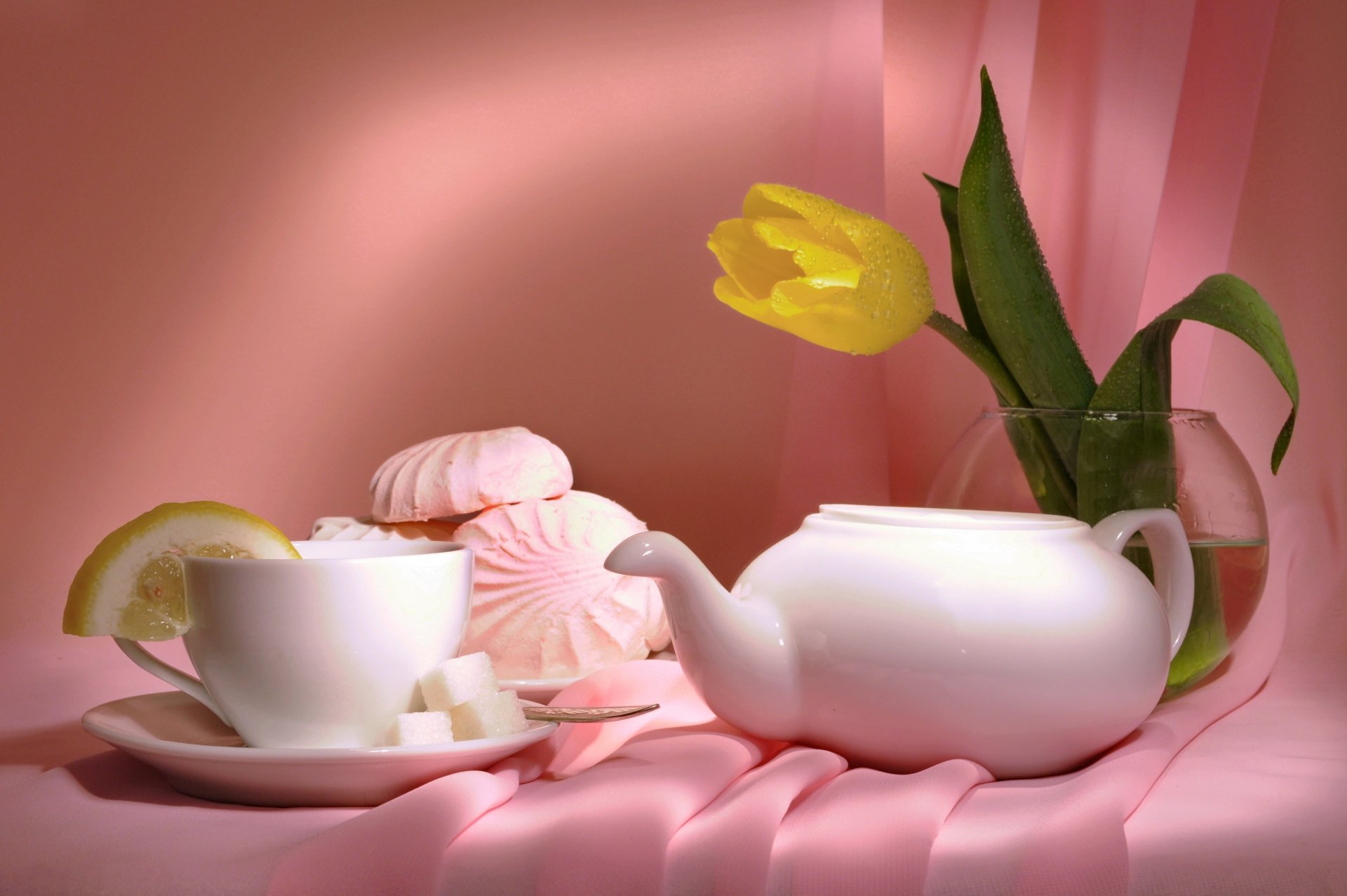 till life marshmallows tea flower tulip vase