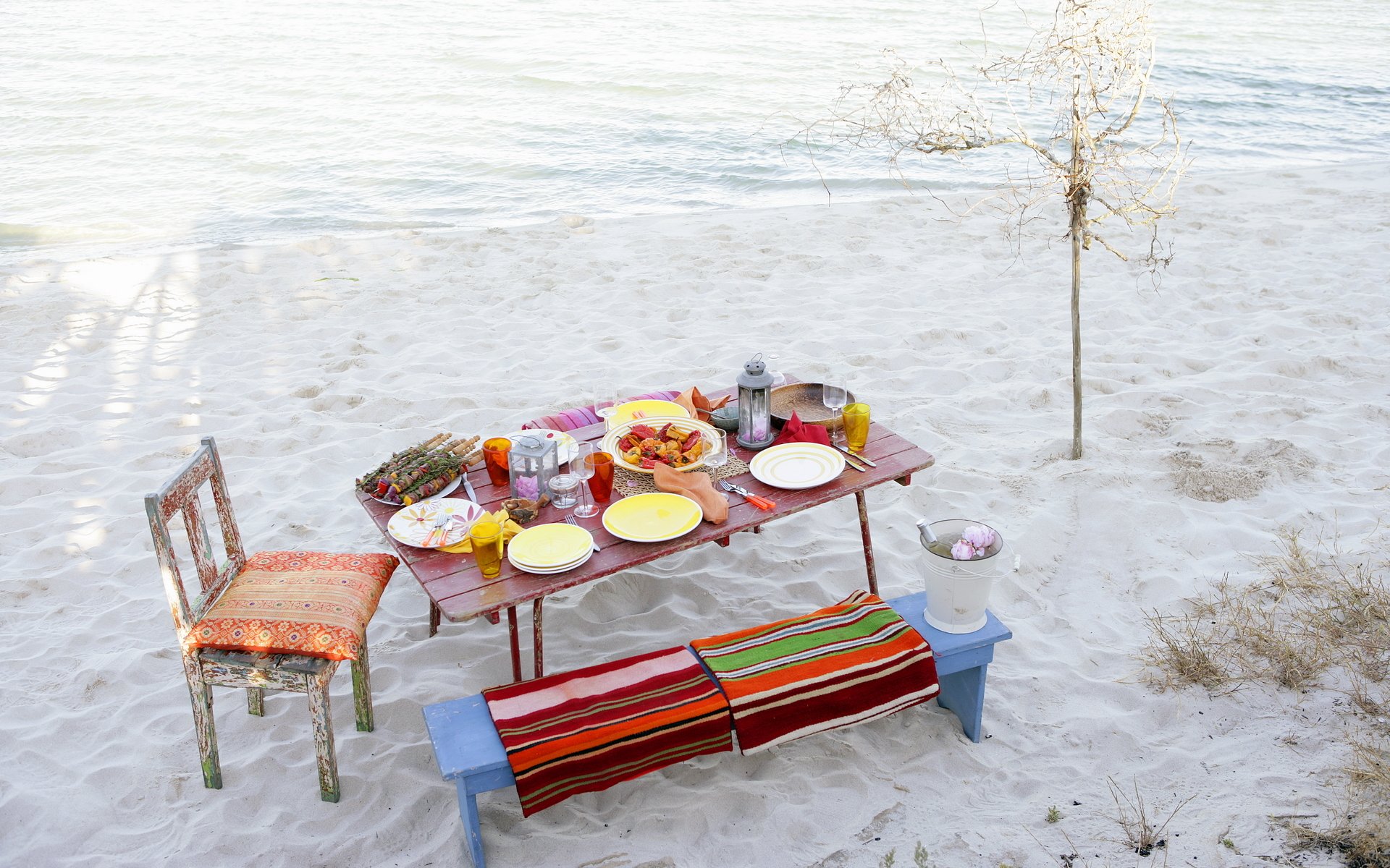 comida mesa playa