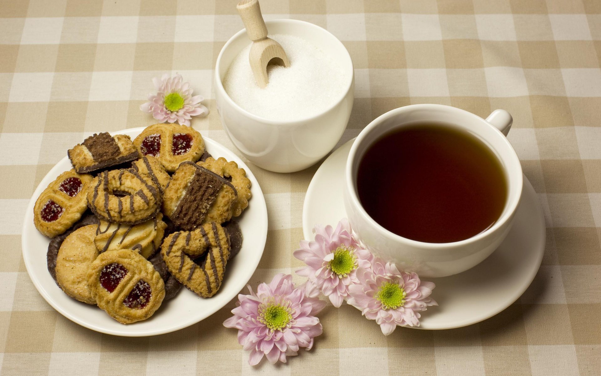 cookies tea cup saucer flower sugar