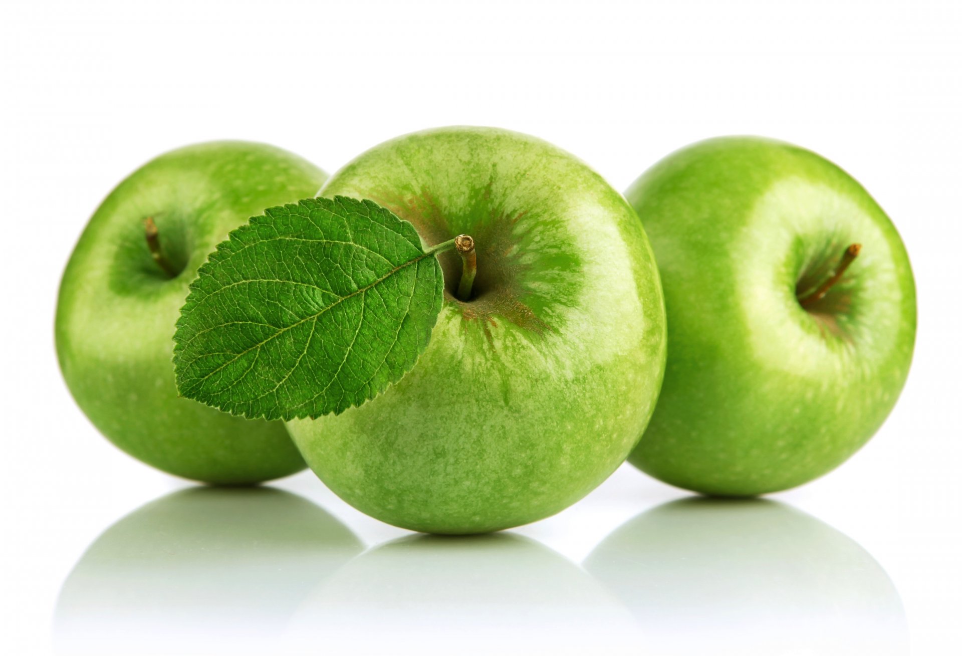 pommes vert fruits fond blanc