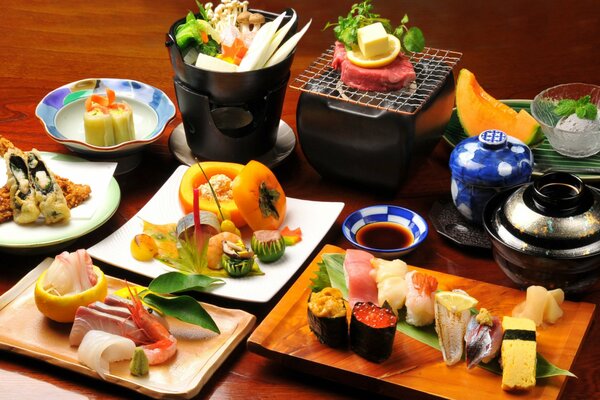 Cuisine japonaise, petits pains et sushis, cuisine japonaise