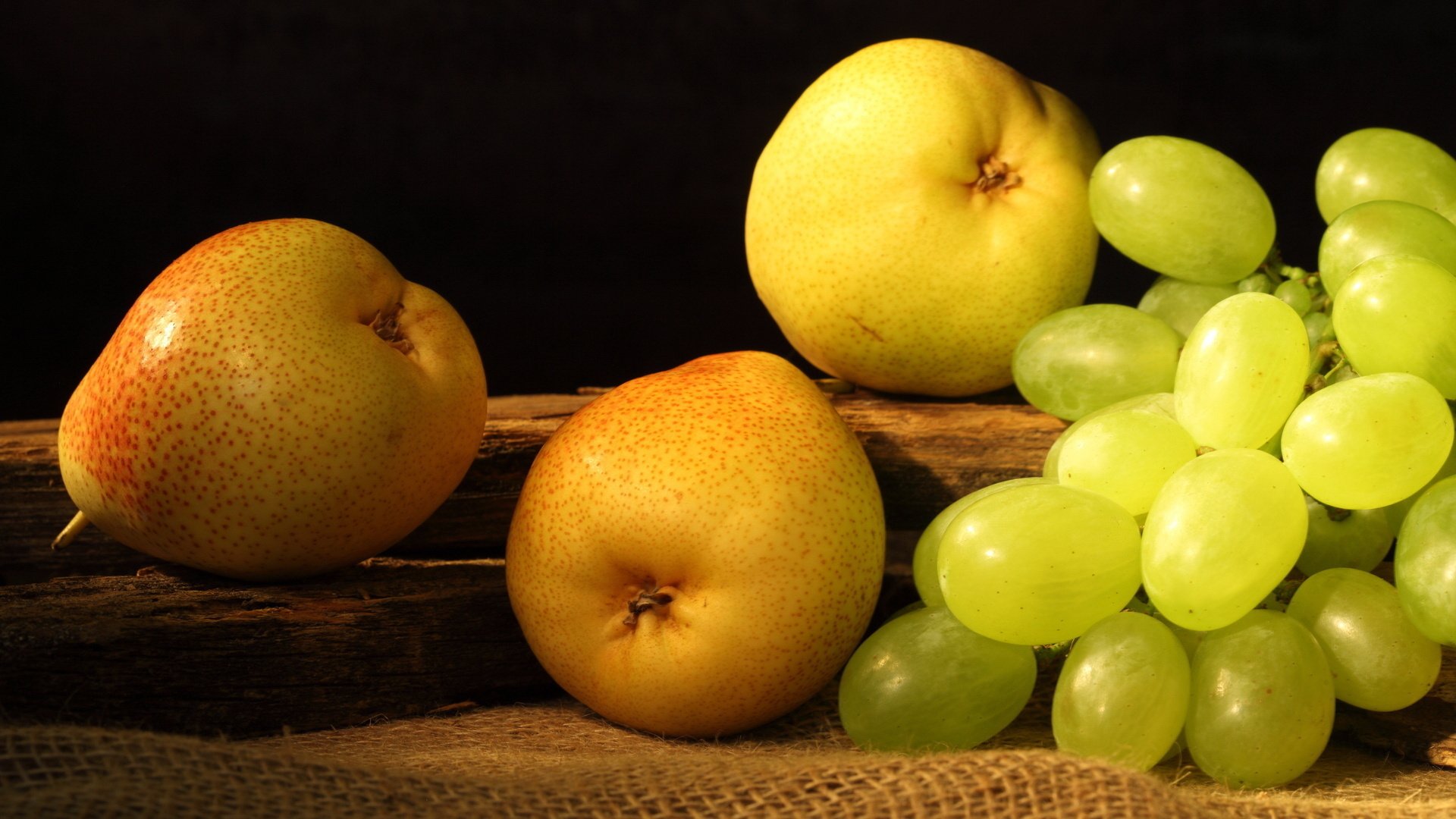 birnen gelb trauben früchte