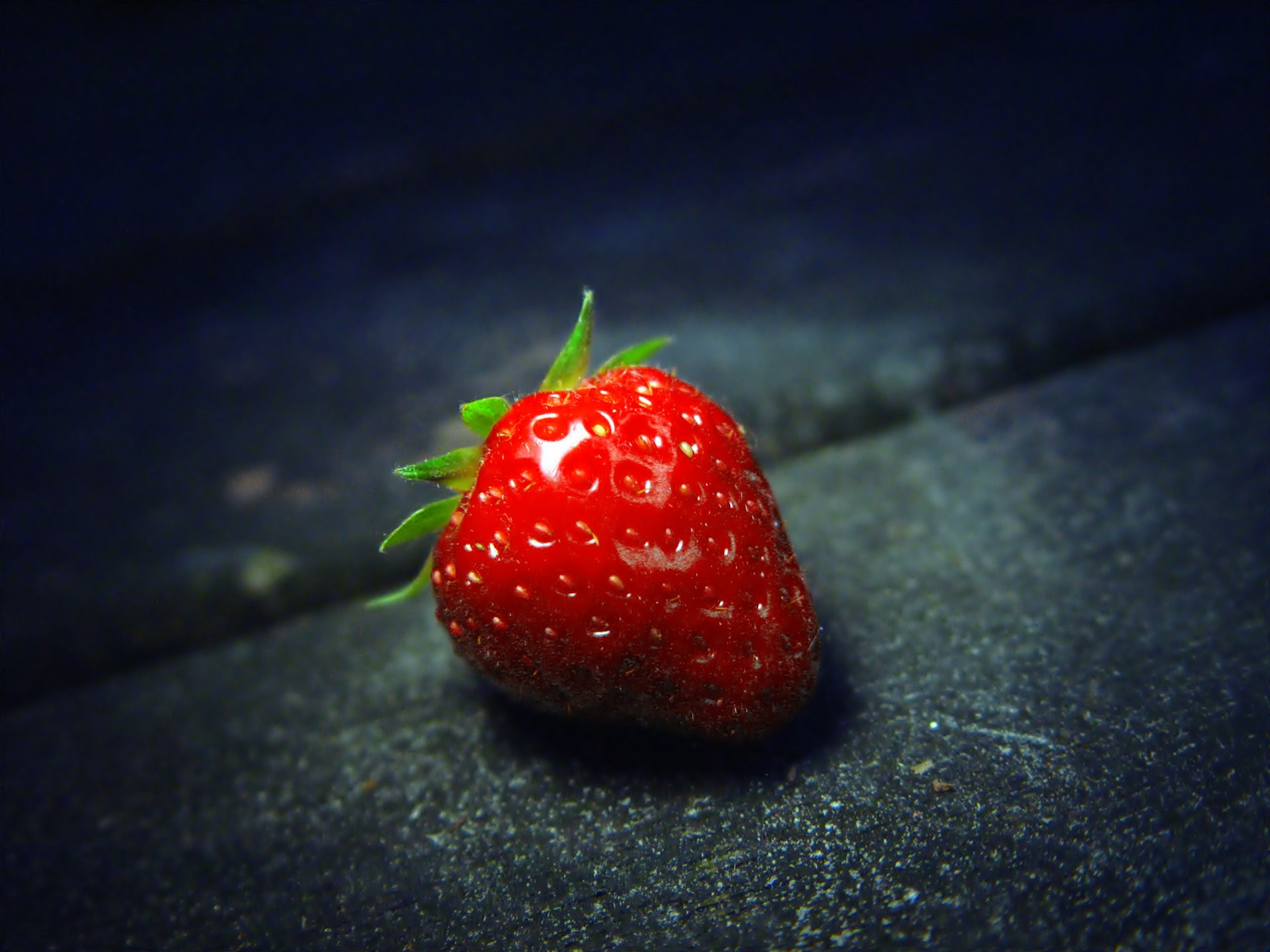 trawberry berry close up food