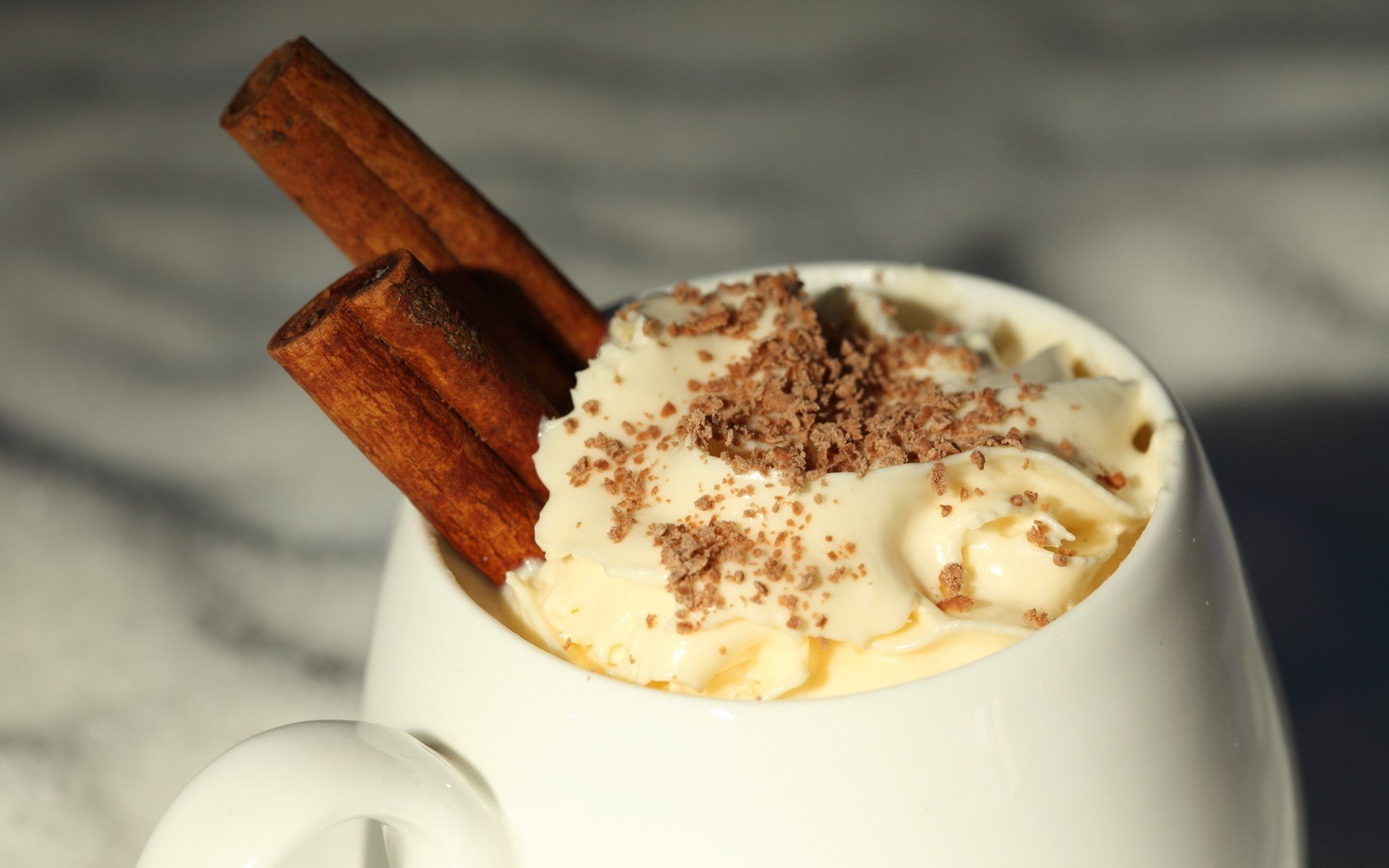 essen süß schokolade creme becher