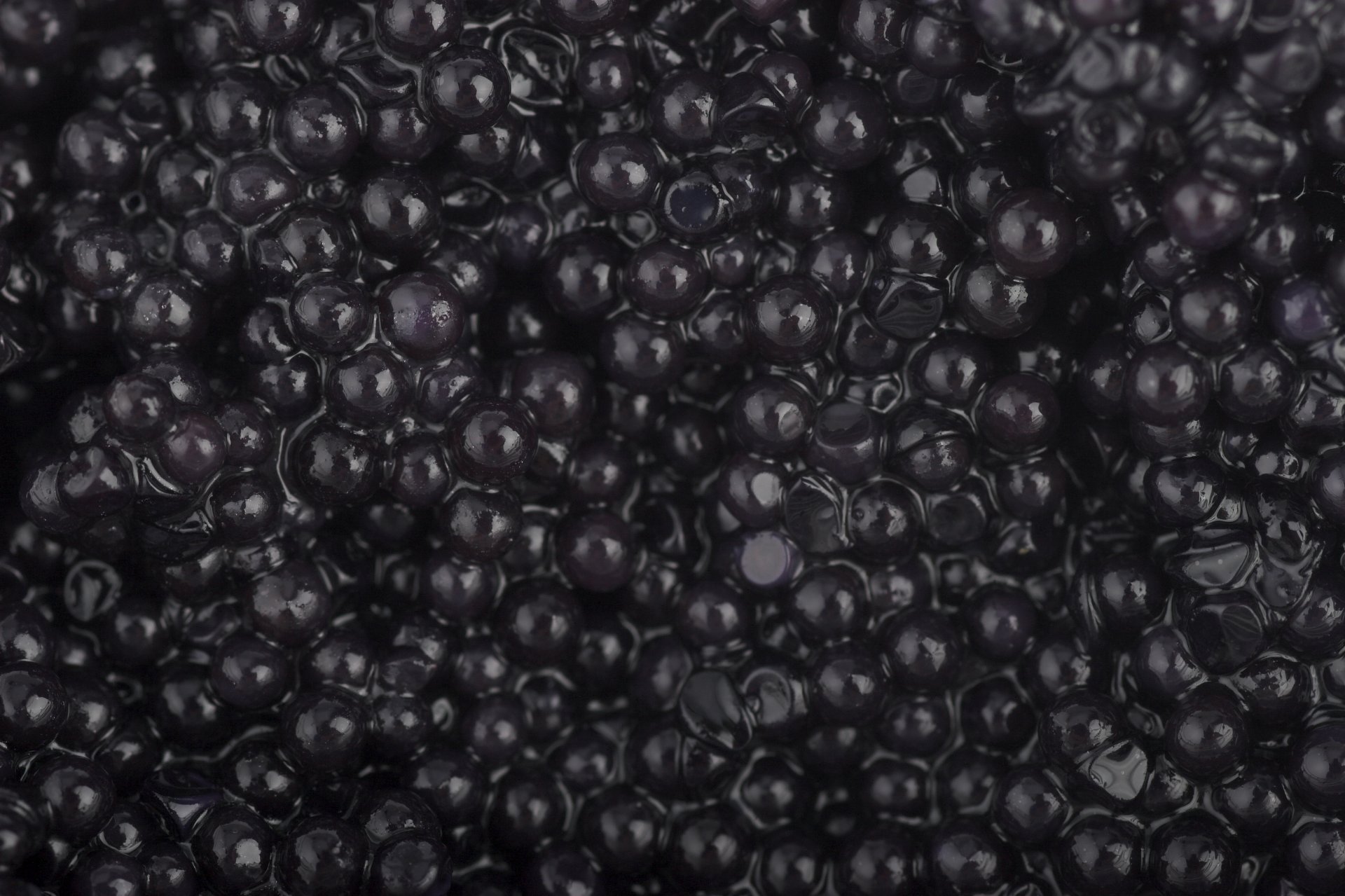 caviar black grain