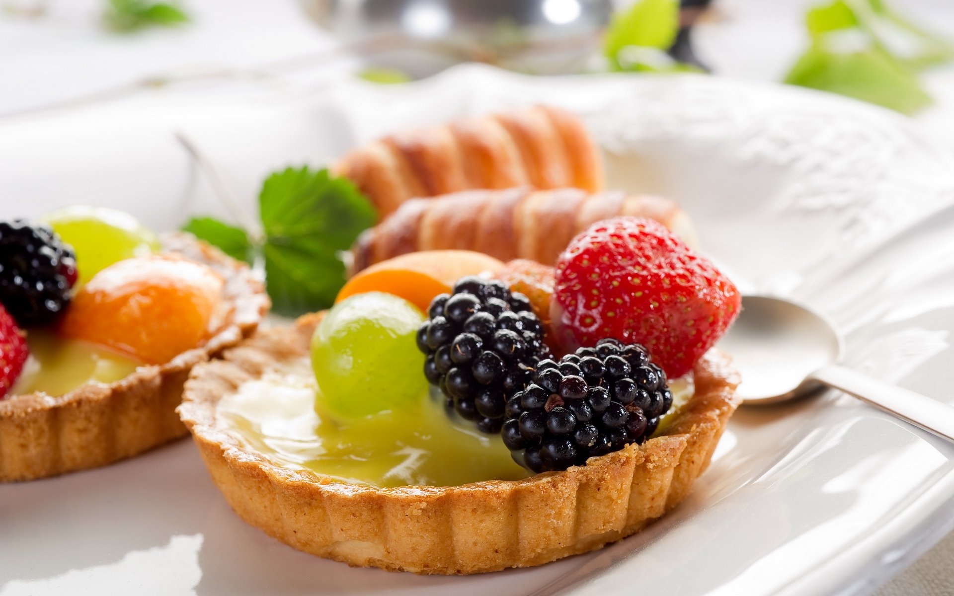 plato cuchara fresa pasteles dulce