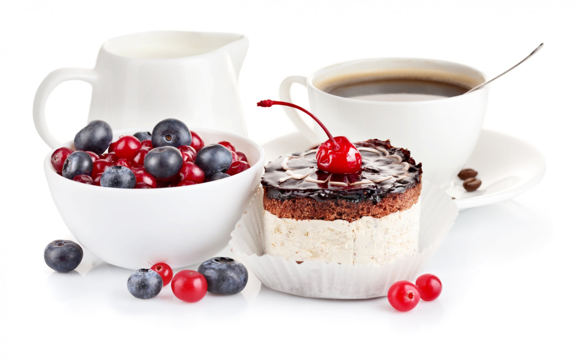 taza cuchara café crema plato bayas pastel postre comida