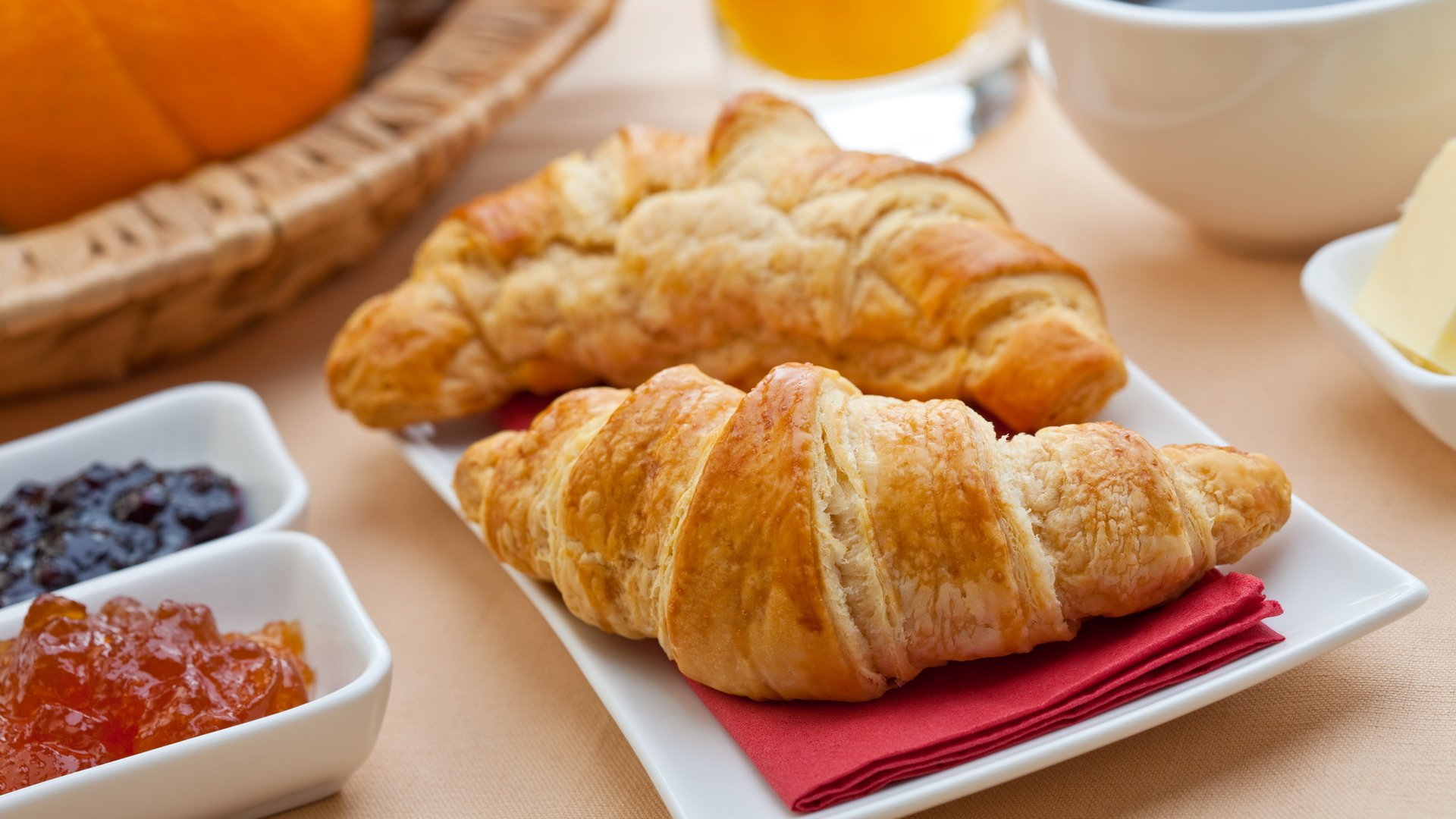 food sweet dessert bagel croissant jams jam 1920x1080