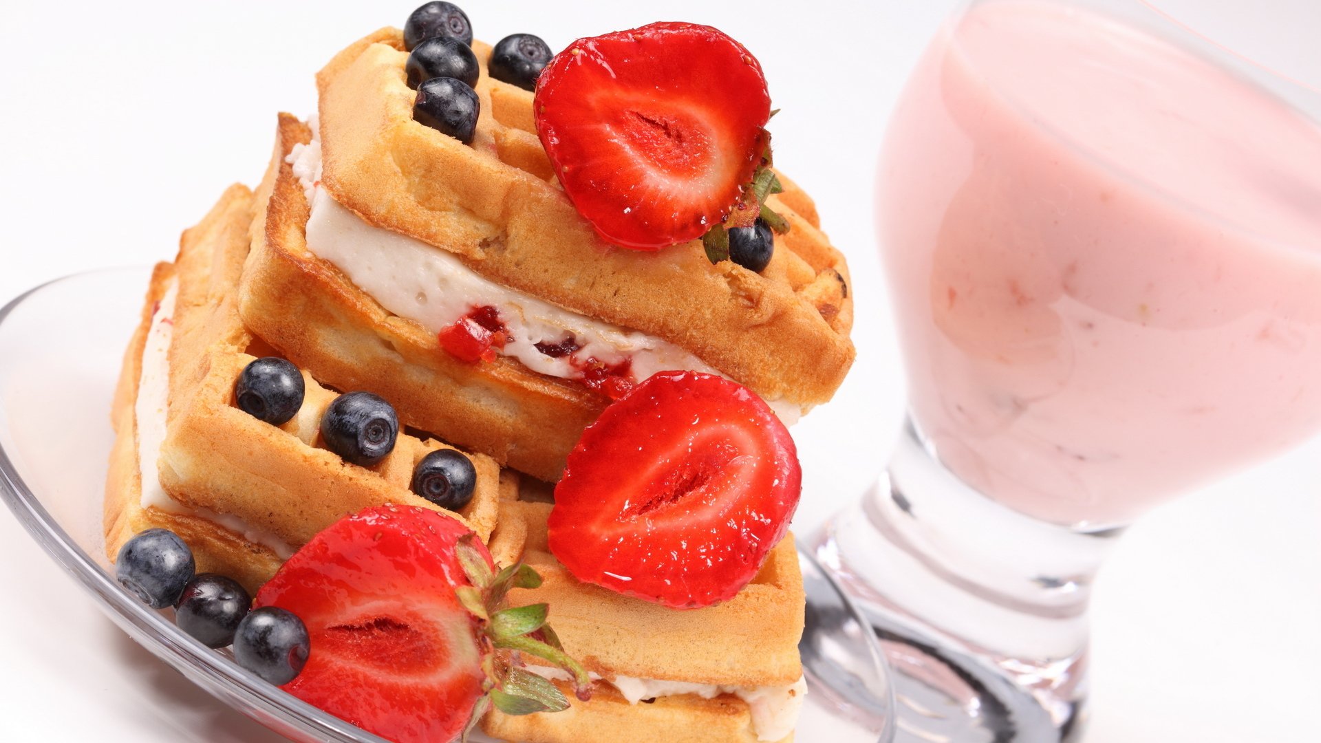 food dessert sweet pie cream strawberry blackberry cocktail plate glass food cake blackberry plates glass 1920x1080