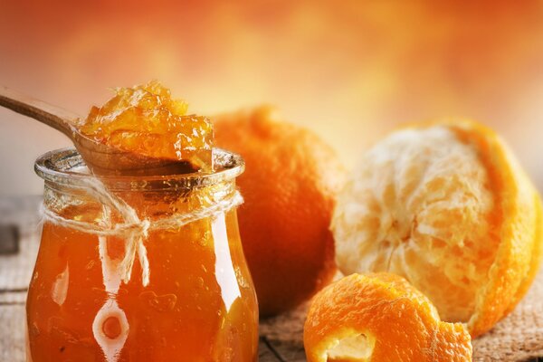 Tarro de mermelada de naranja