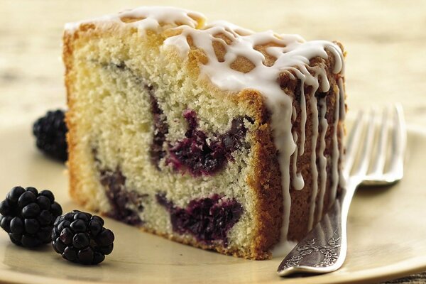 Blackberry cupcake with pomodka