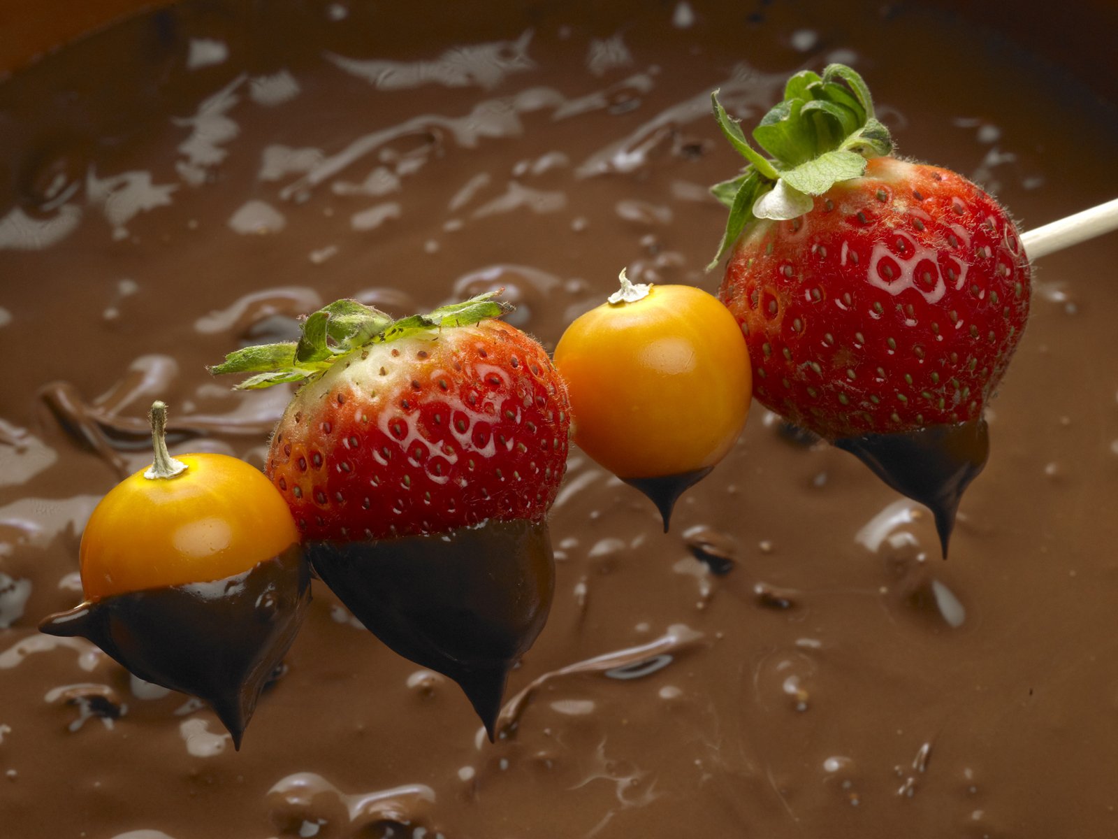 fragole bacche cioccolato