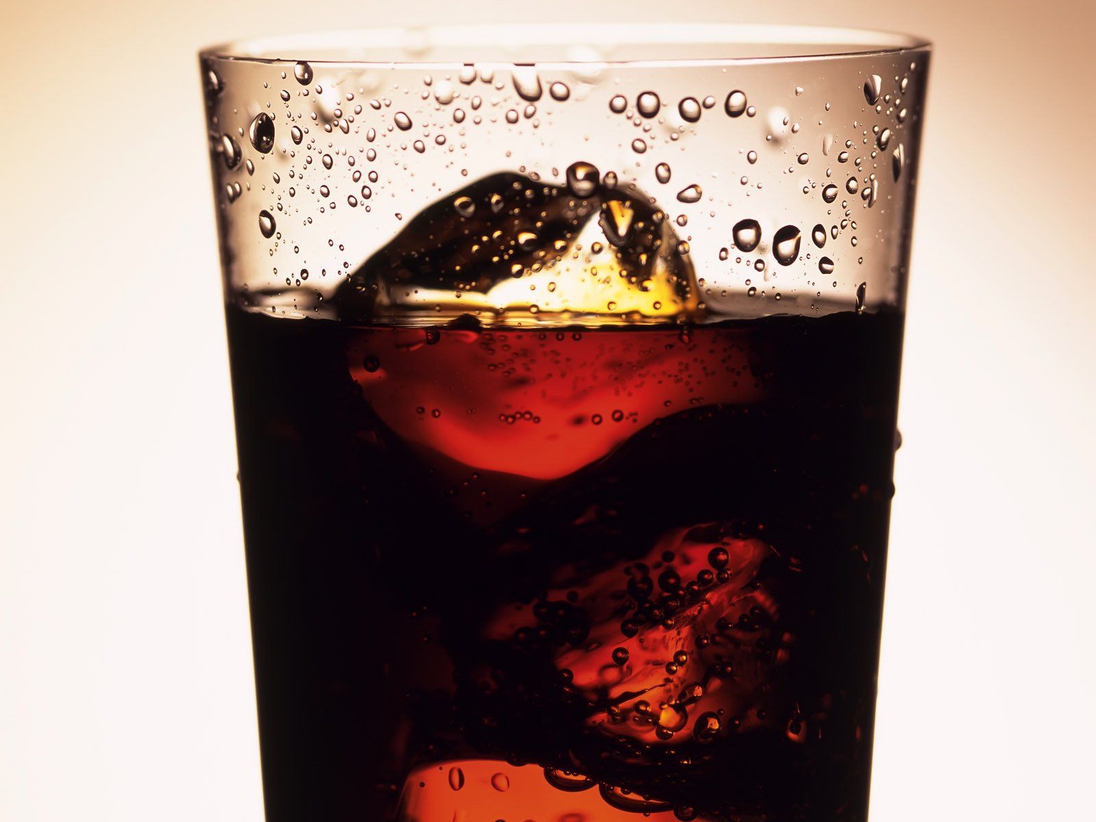 bicchiere coca-cola soda bevanda gocce