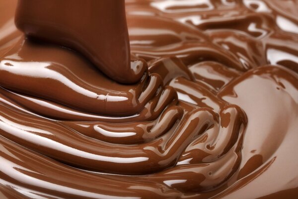 Massa appetitosa di cioccolato denso