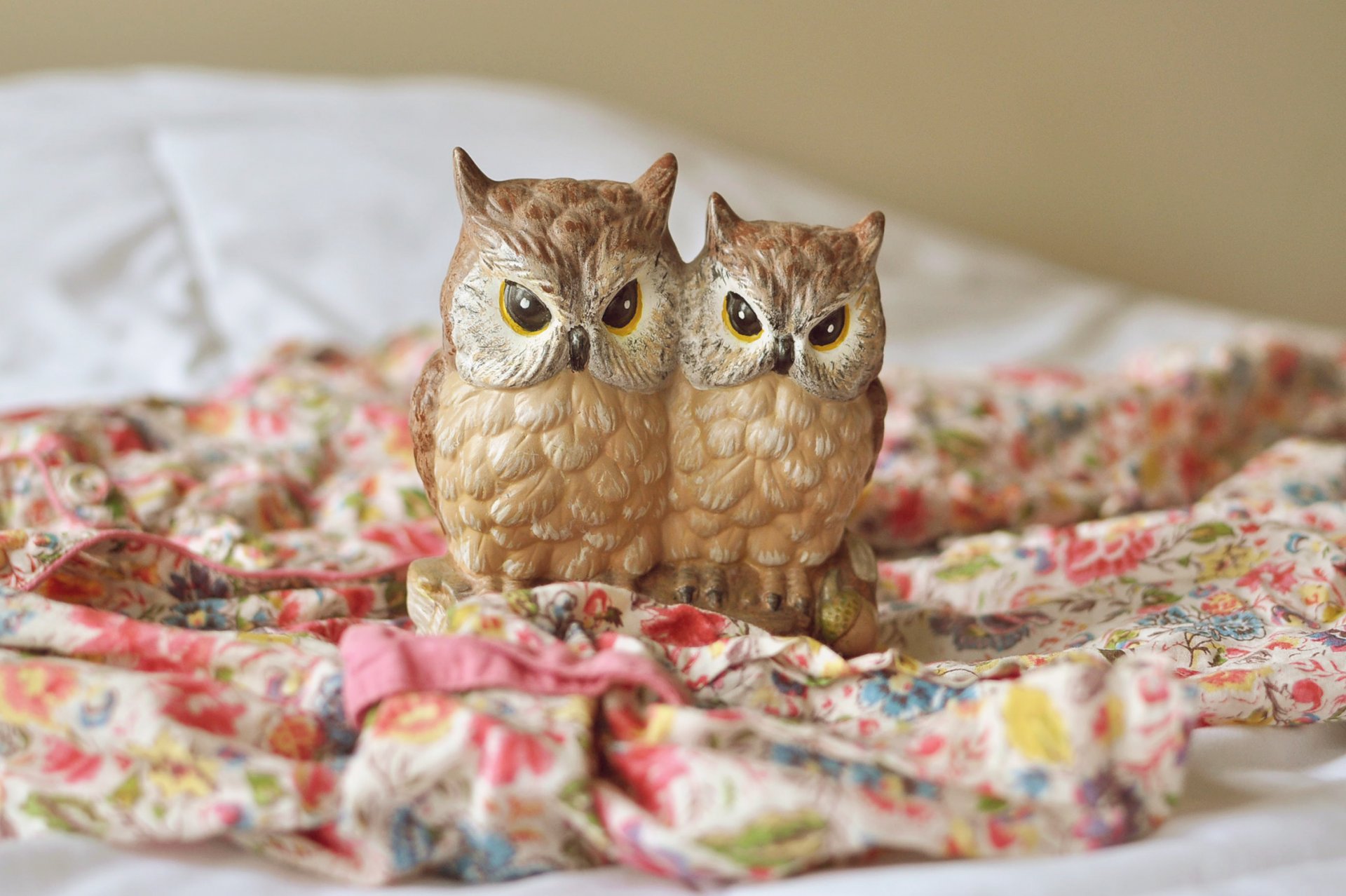 owl figures cloth