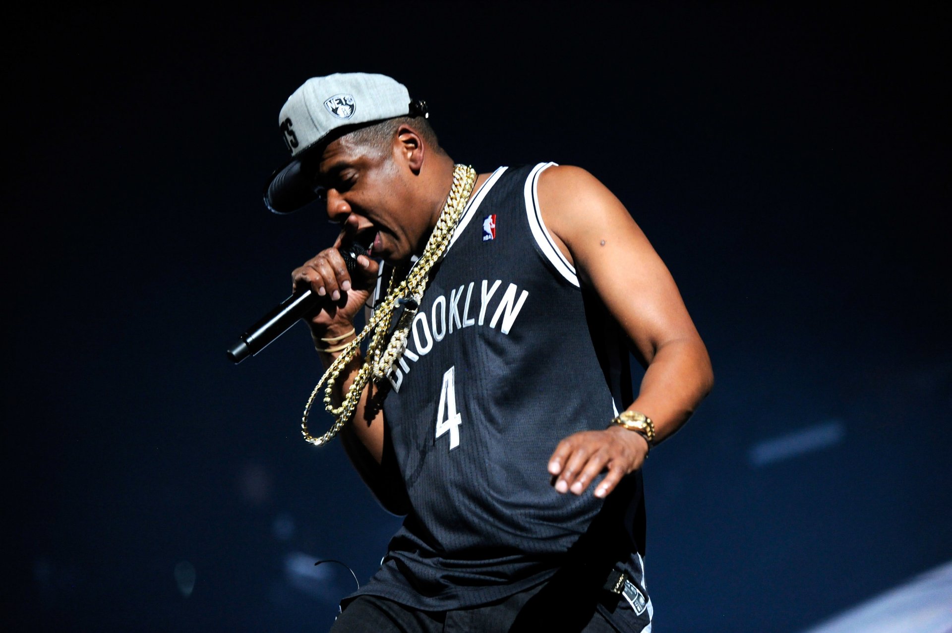 jay-z rocawear ghetto chain gold mchg street new york brooklyn rapper hip hop hov jay g snapback jay-z rapper hip hop