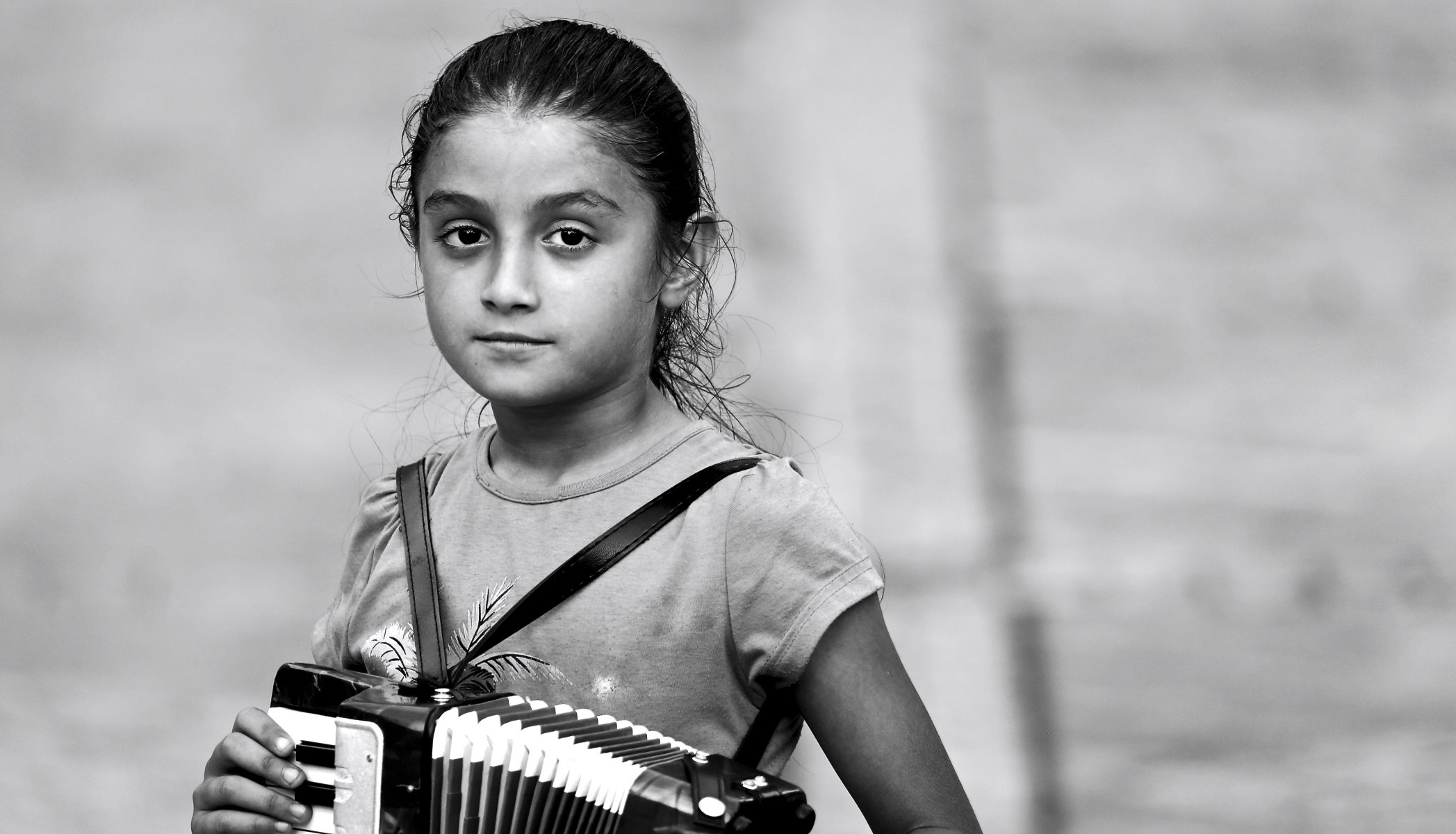 girl accordion h b