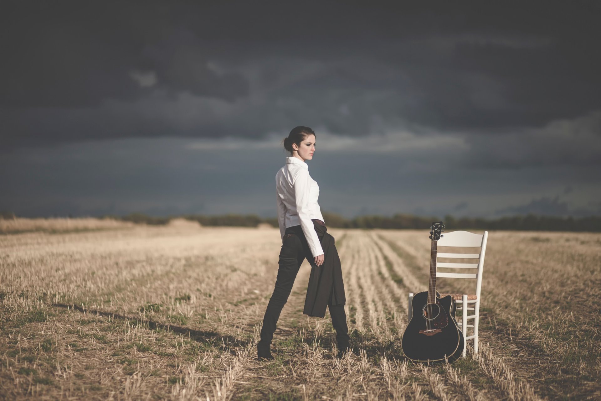 feld mädchen gitarre stuhl