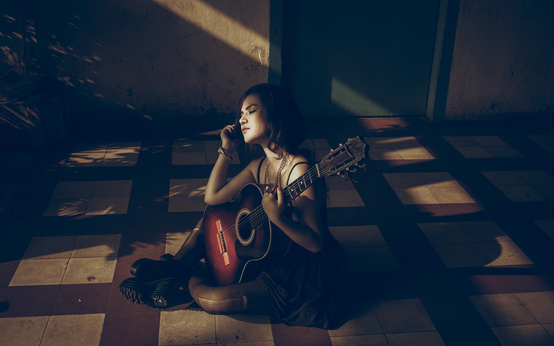 chica guitarra música