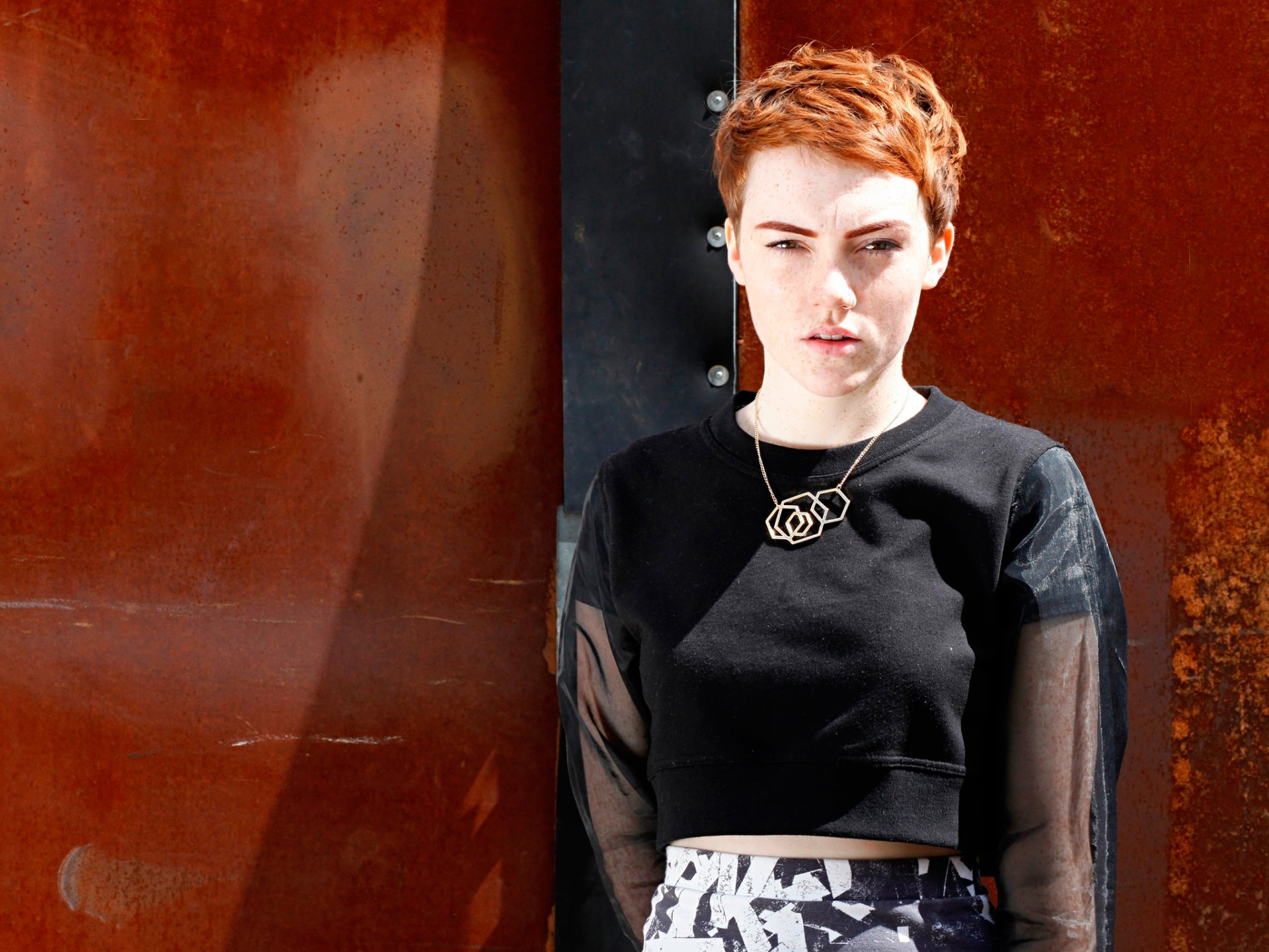 chloe howl chloe howl cantante britannica cantautrice pop rock synth-pop osservatore