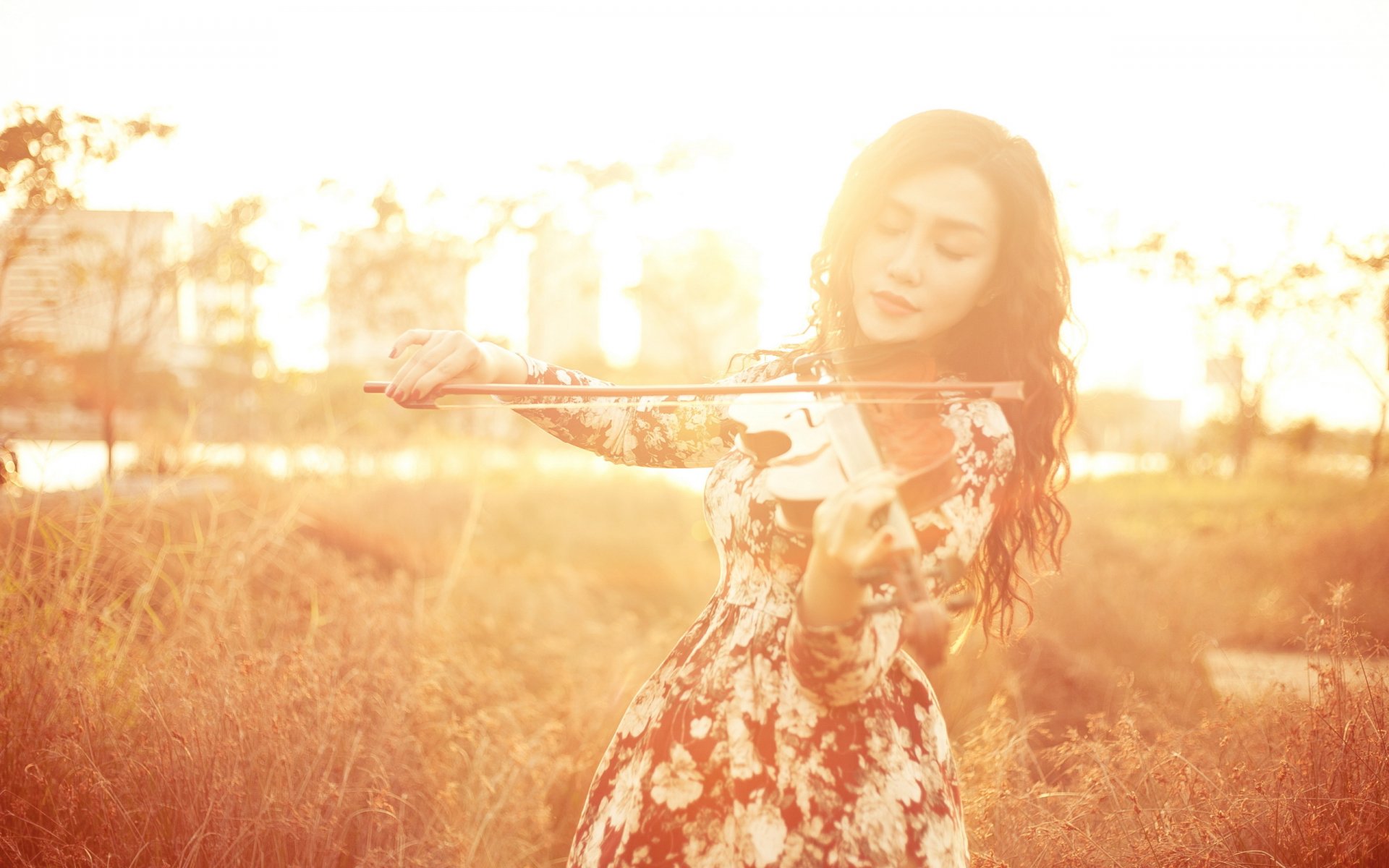 girl asian violin music