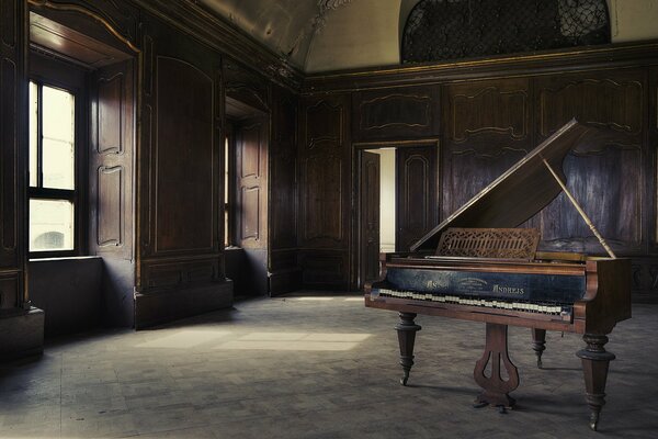 Atmospheric musical photo of the piano