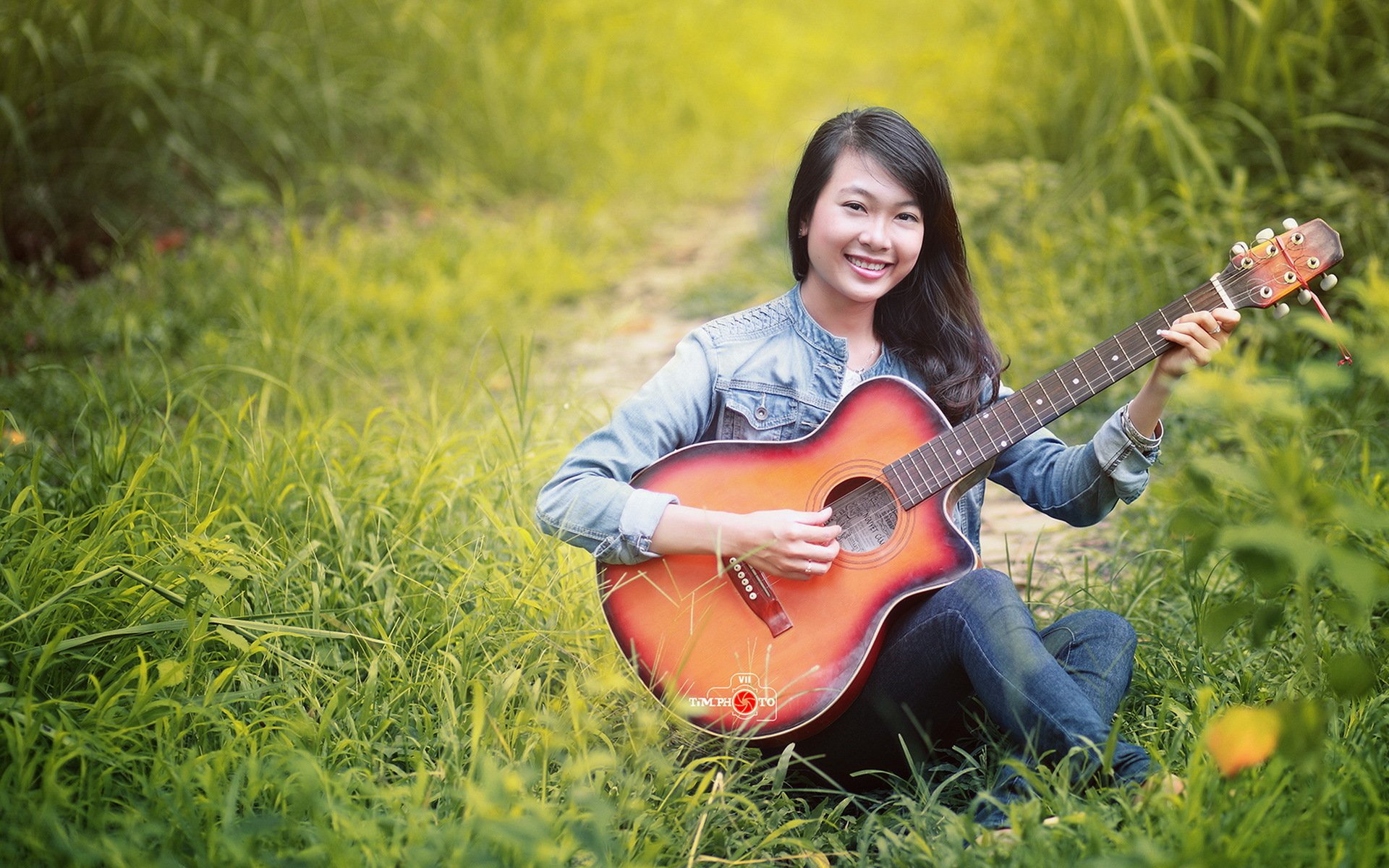 ragazza chitarra musica