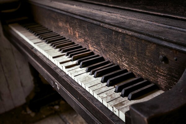 Sfondo del pianoforte. musica per pianoforte. pinanino marrone tasti bianchi