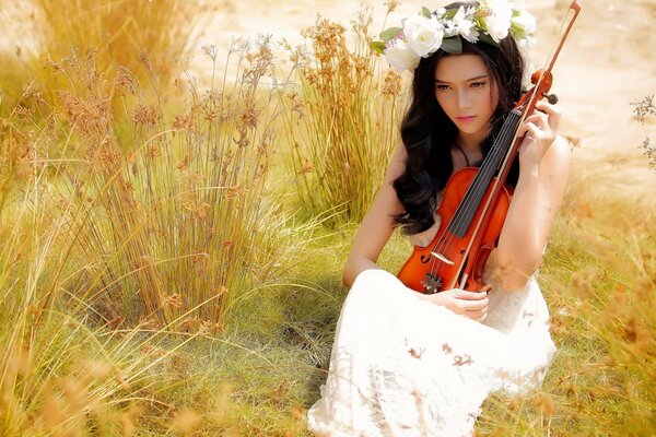 Play the melody of the soul on the violin