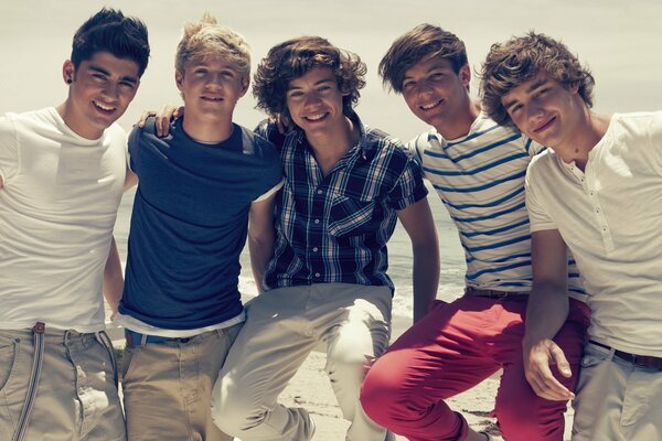 Photo of One Direction group