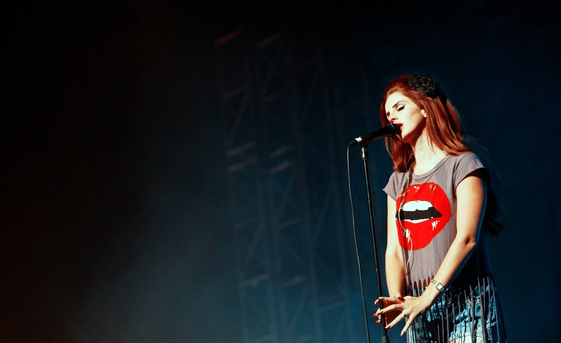 lana del rey cantante bella concerto t-shirt labbra