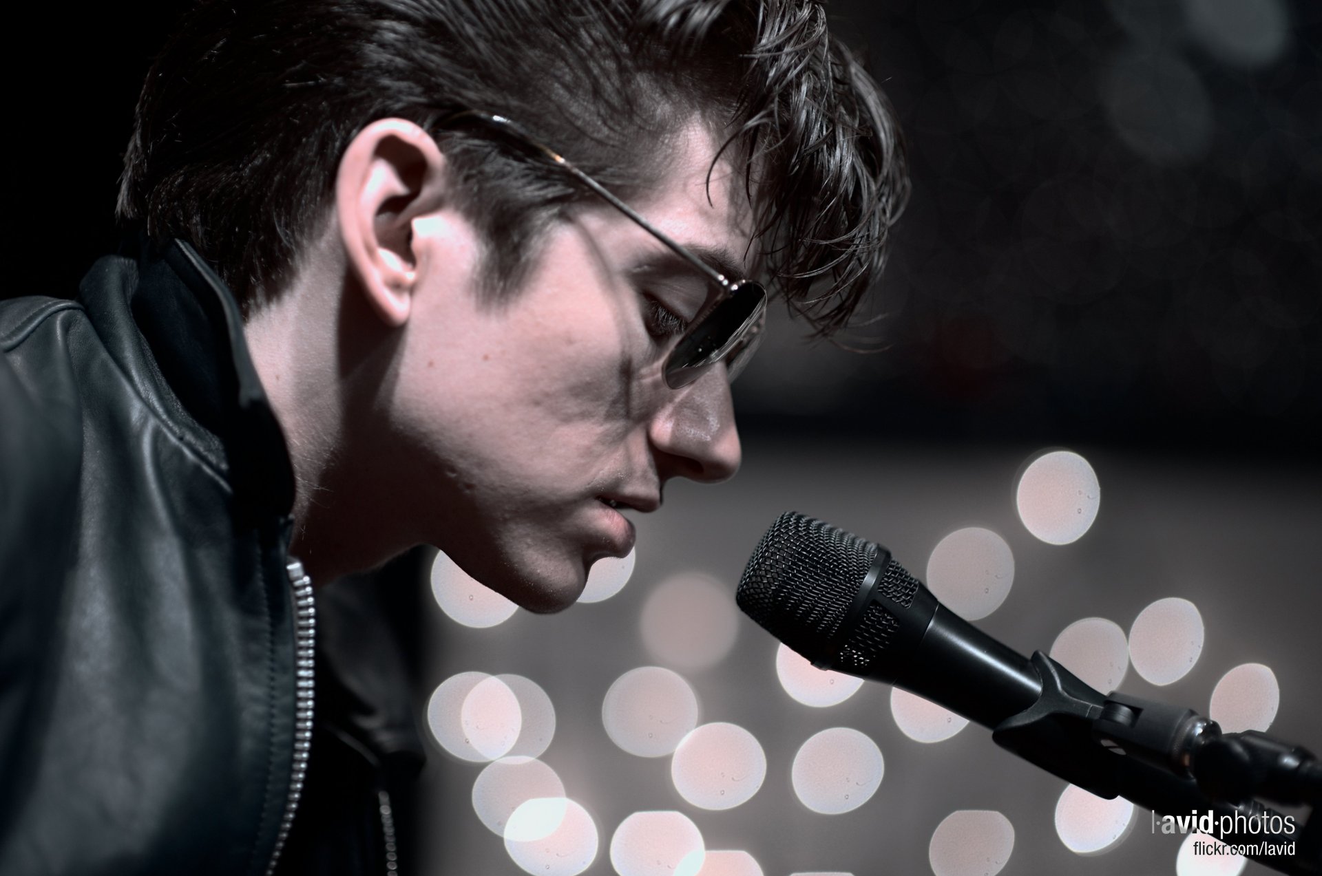 alex turner arctic monkeys homme macro homme soliste