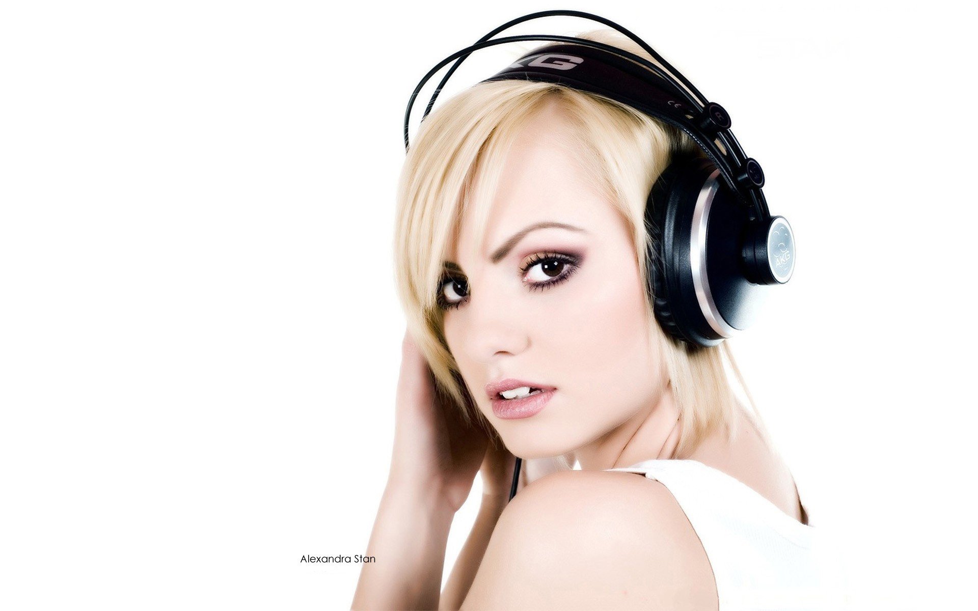 headphones alexandra stan singer face