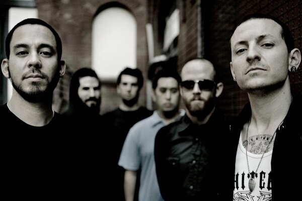 The Linkin park band in full