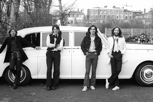 Zespół Beatlesów czarno białe foto