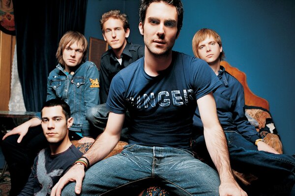 Maroon 5 grupo, foto profesional en el estudio