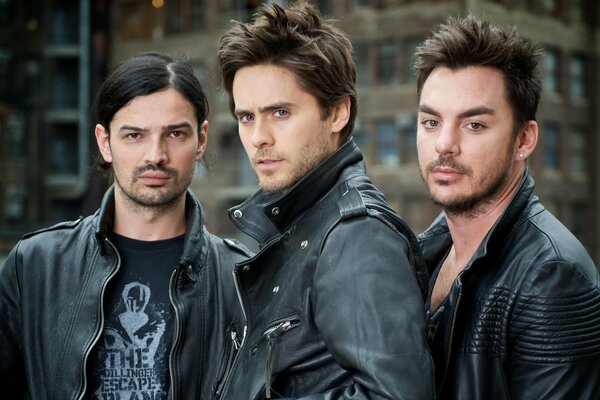 Thirty seconds to mars completely in black