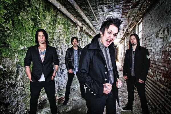 Ritratto di gruppo della rock band Papa Roach