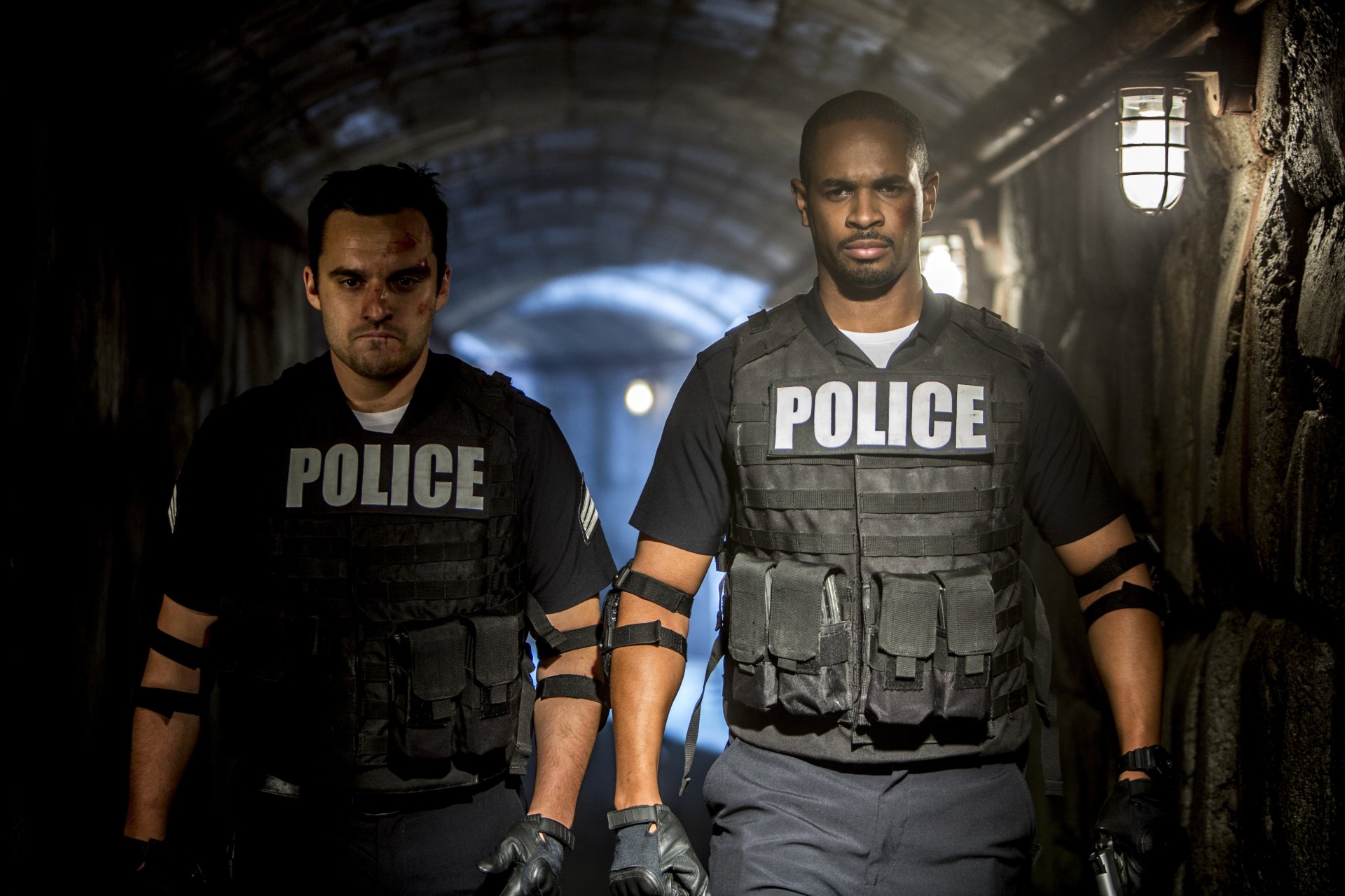 como policías damon wayans jr. damon wayans jr. jake johnson policía uniforme